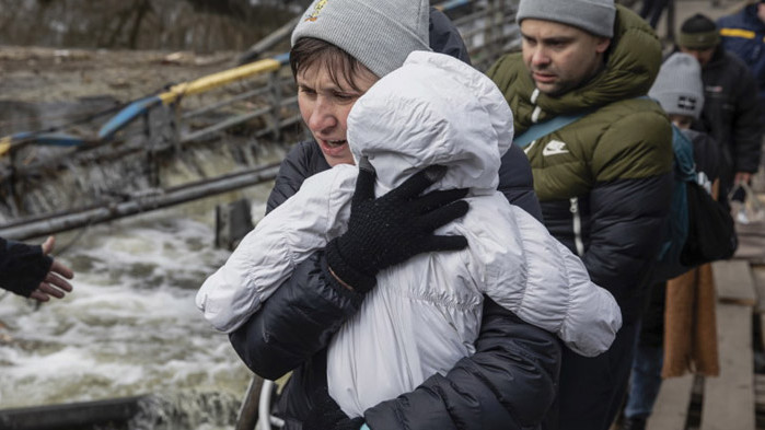 Съгласувани са 10 коридора за евакуация, 176 деца са загинали в Украйна