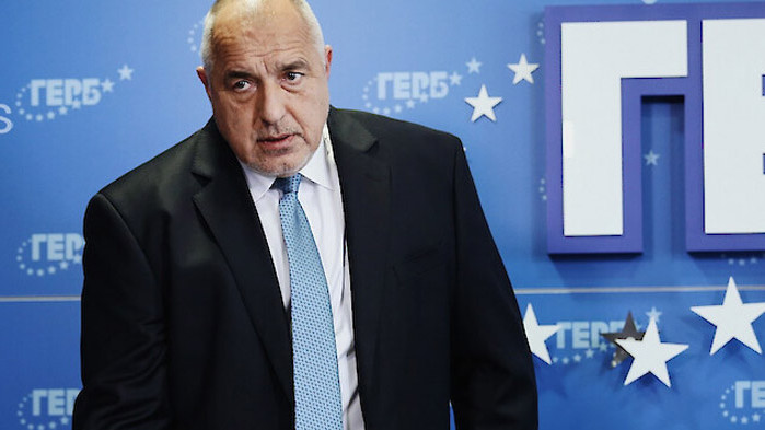 Как не виждате как ви грабят? Вече хазната е празна.