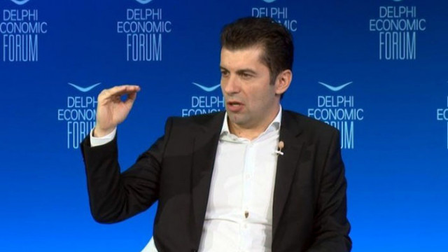 От Фейсбук профила на Симеон Колев Премиерът отстъпва пред по малкия