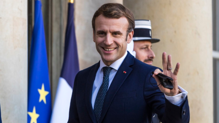 Консервативният бивш президент на Франция Никола Саркози обяви, че подкрепя Еманюел