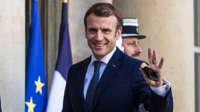 Консервативният бивш президент на Франция Никола Саркози обяви че подкрепя Еманюел