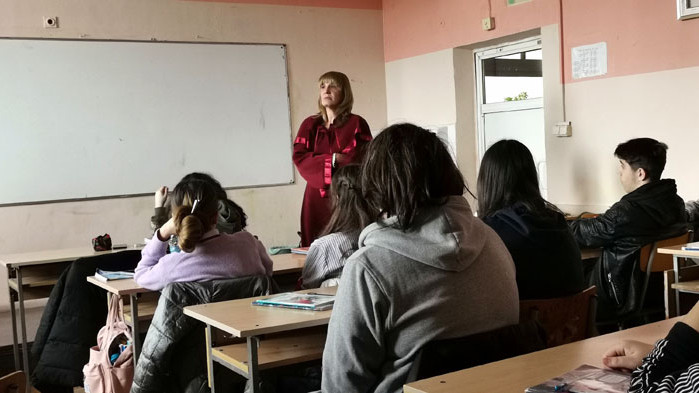 Прокурори от АП - Варна проведоха срещи с ученици от СУ "Свети Климент Охридски"