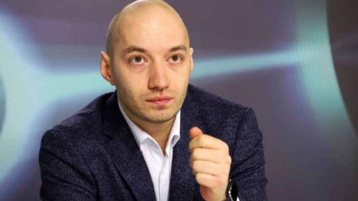 Политолог: Няма коалиция, а плаващи мнозинства