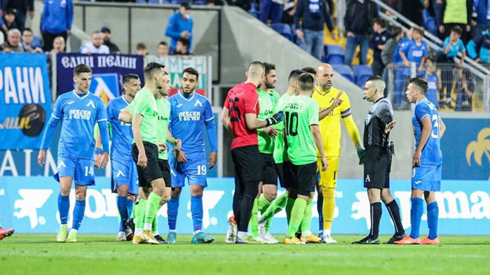 Черно море подаде жалба срещу съдията на мача с Левски