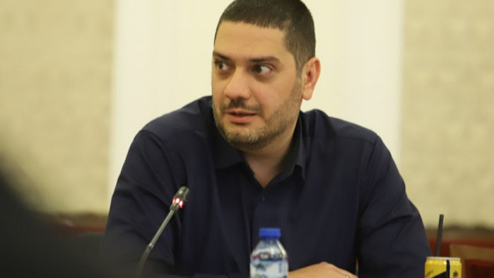 От Фейсбук профила на депутата от ГЕРБ Христо Гаджев Хартиен