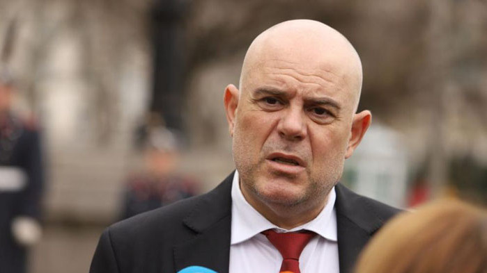 Говорят за върховенство на закона, а се опитват да въведат