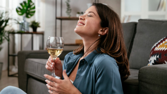 Знаем че прекомерната употреба на алкохол е вредна за здравето