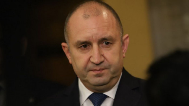 Президентът пожелава на българските граждани здраве сили и вяра за