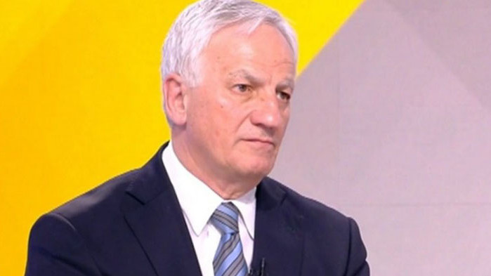 Ръководителят на правителствения щаб за бежанците полковник Валери Рачев е