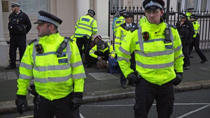 Три жени и един мъж са били убити с хладно