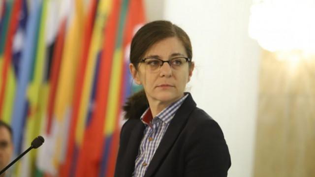 Външният министър на България Теодора Генчовска няма да е част