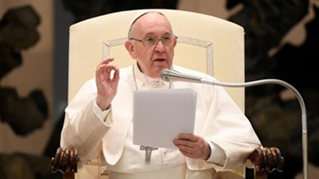 Папа Франциск отново отмени ежедневните си срещи заради силна болка