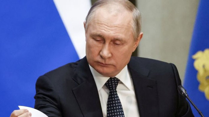 Всички, които се месят в ставащото в Украйна и създават