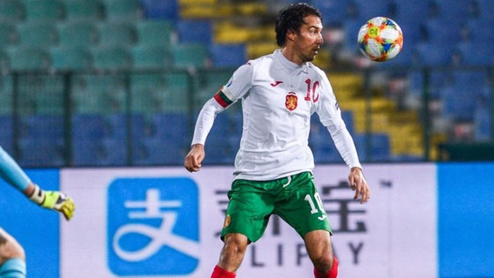 Левски подписа с Ивелин Попов