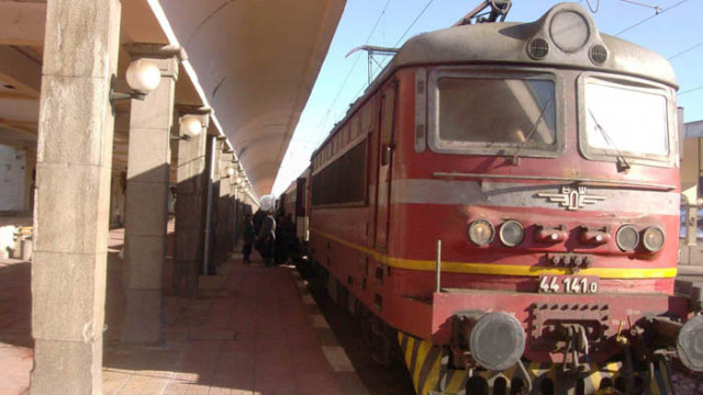 Два допълнителни влака ще бъдат осигурени поради очаквания повишен интерес