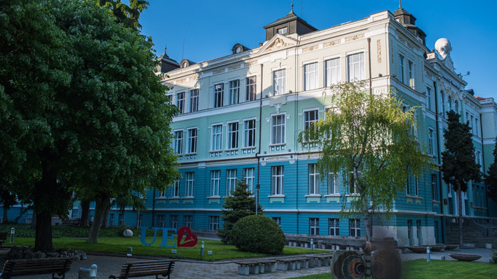 Икономически университет – Варна за първи път намери място в