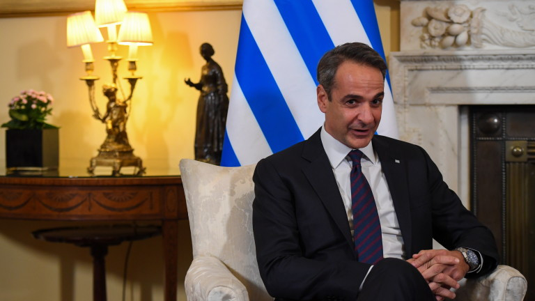 Гръцкият премиер Кириакос Мицотакис призова министрите си да покажат по-голяма ангажираност към