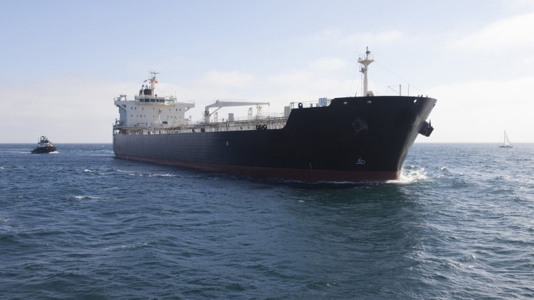 Холандските пристанищни работници отказаха да разтоварят кораб, превозващ руско дизелово гориво