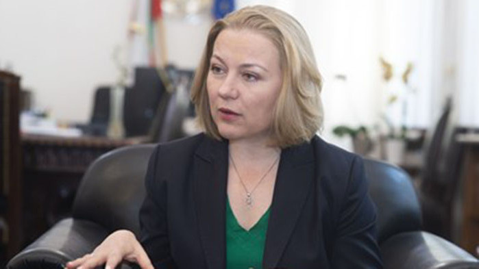 “Като български министър на правосъдието и като юрист не мога