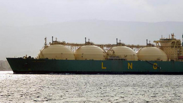 През април тази година потоците от терминалите за втечнен природен