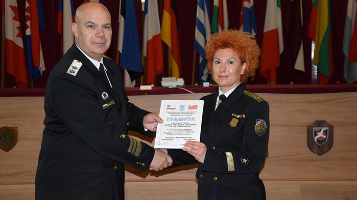 Военноморските сили наградиха отличилите се