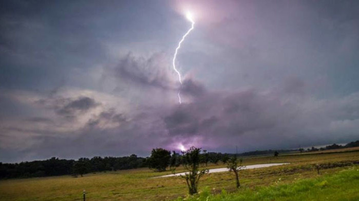 Преди обед над Западна и Централна България ще е предимно