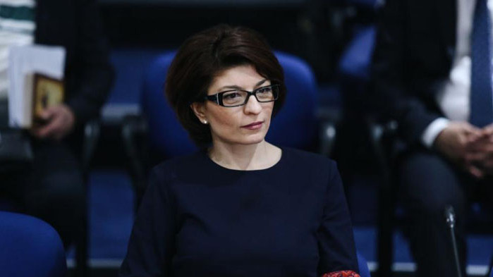 Десислава Атанасова: Мнозинството предпочете да "спаси" коалицията, а не цивилизационния избор
