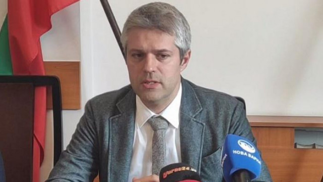 Областният управител на Варна Благомир Коцев отново се оправда, нямало да спира бюджета