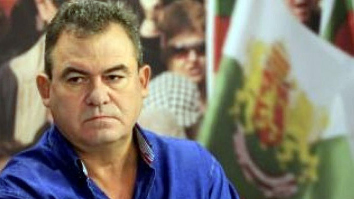 От Фейсбук профила на Богомил Бонев  Що така, бе Миме.