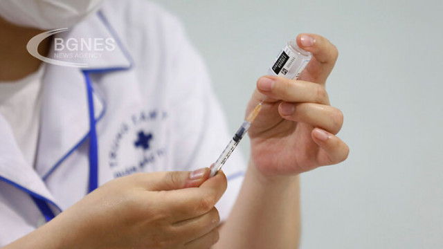 EMA: Само половината от европейците са напълно ваксинирани срещу Covid