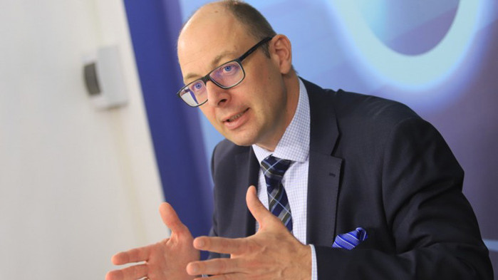 Украински специалисти идват у нас за разговори за ремонта на военна техника