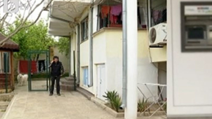 Домът за стари хора във Варна, в който пожар отне