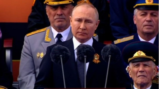 Путин на Парада на победата: Апелирахме за честен диалог, но НАТО не искаха да ни чуят (ВИДЕО)