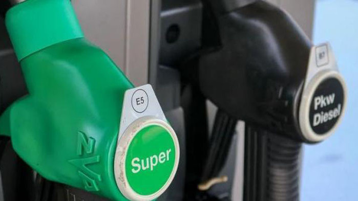 Властта ще компенсира скъпите горива с ваучери по 12,50 лв. на месец