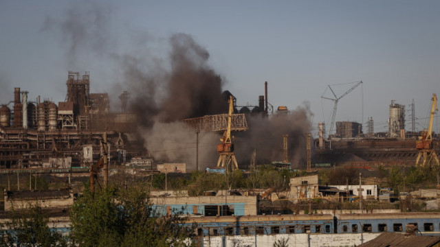 В стоманодобивния завод Азовстал в окупирания украински пристанищен град Мариупол