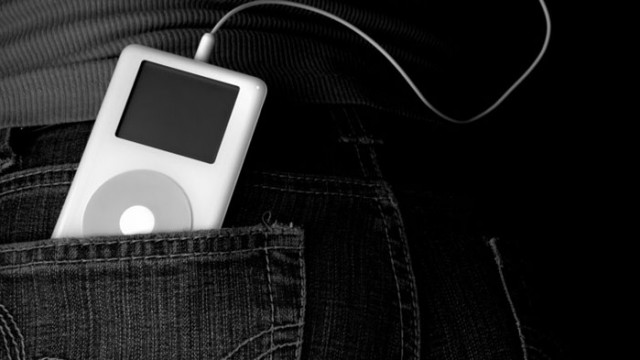 Apple спира продажбата на iPod