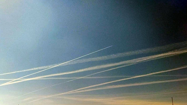 Пролетното небе над Варна в ранните часове на 12 май