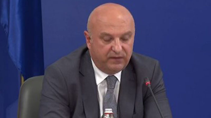 Настанените в хотели бежанци ще трябва да ги напуснат до