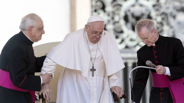 Папа Франциск няма да спре въпреки скорошните здравословни проблеми които