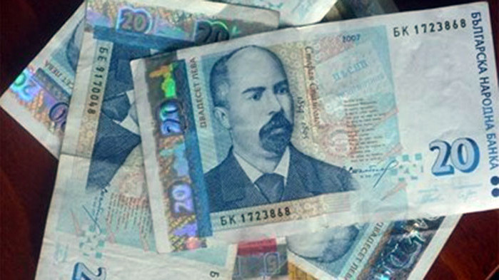 През първото тримесечие на 2022 г. средната месечна работна заплата