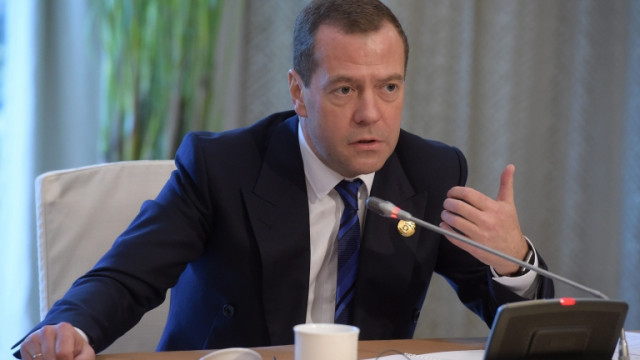 Заместник председателят на Съвета за сигурност на Русия Дмитрий Медведев вещае
