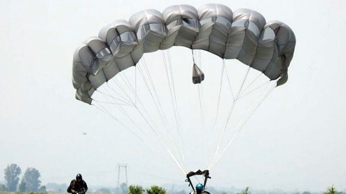 Парашутист е пострадал по време на рутинни скокове на летище