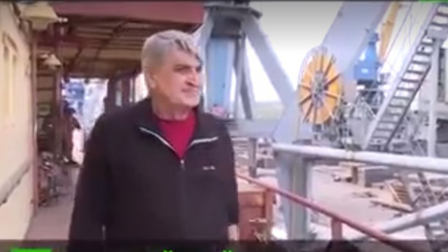Капитанът на "Царевна" помолил за помощ ДНР, екипажът бедства, а Петков се разходи до Киев