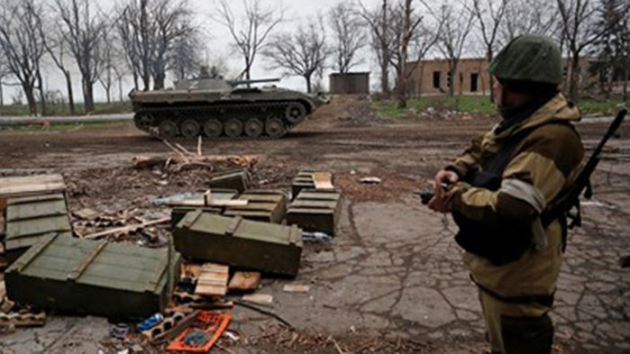 Руският натиск в Източна Украйна, обстрелвана с ракети от силите