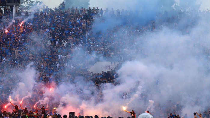 12-годишно дете е пострадало от хвърлен предмет на Националния стадион