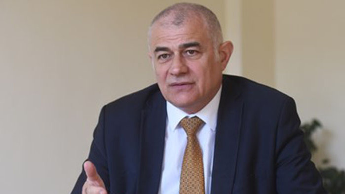 От началото на юли минималната работна заплата ще е над