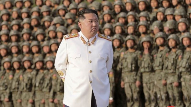 Ким Чен-ун мобилизира армията срещу COVID-19