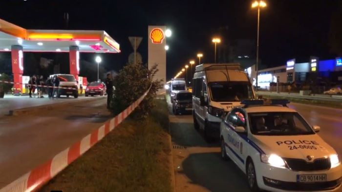 Двама души са били простреляни на бензиностанция в София, звезда на ЦСКА е разпитван