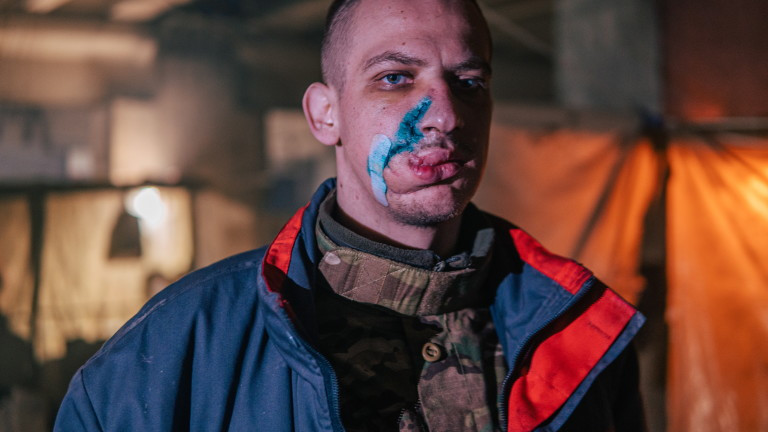 Повече от 250 украински войници се предадоха от територията на