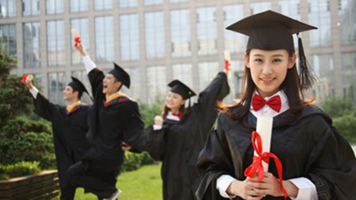 240 милиона души в Китай притежават висше образование а общият